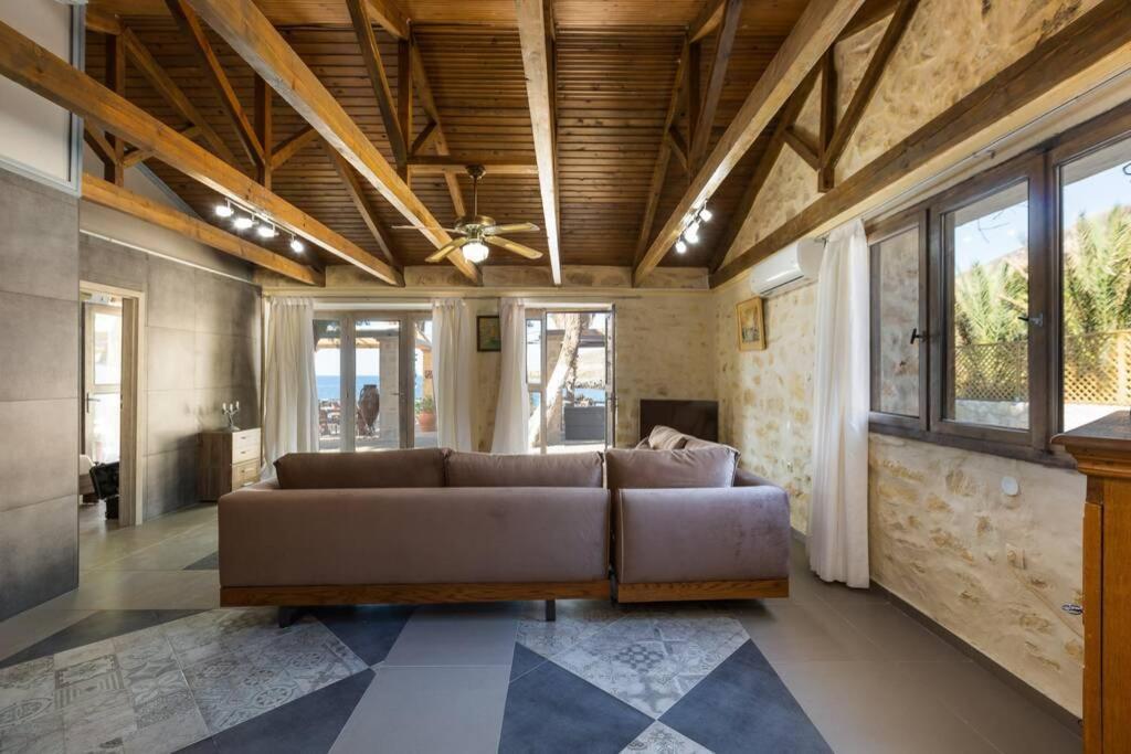 Villa Proto Helidoni - A Cozy Beachfront Villa Petres  Exterior foto