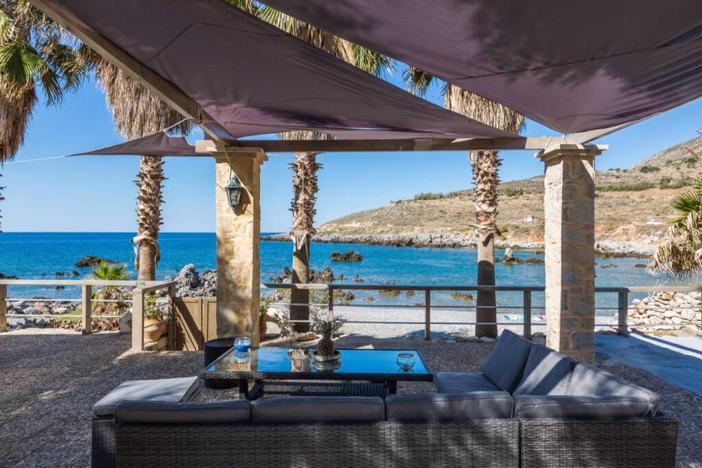 Villa Proto Helidoni - A Cozy Beachfront Villa Petres  Exterior foto